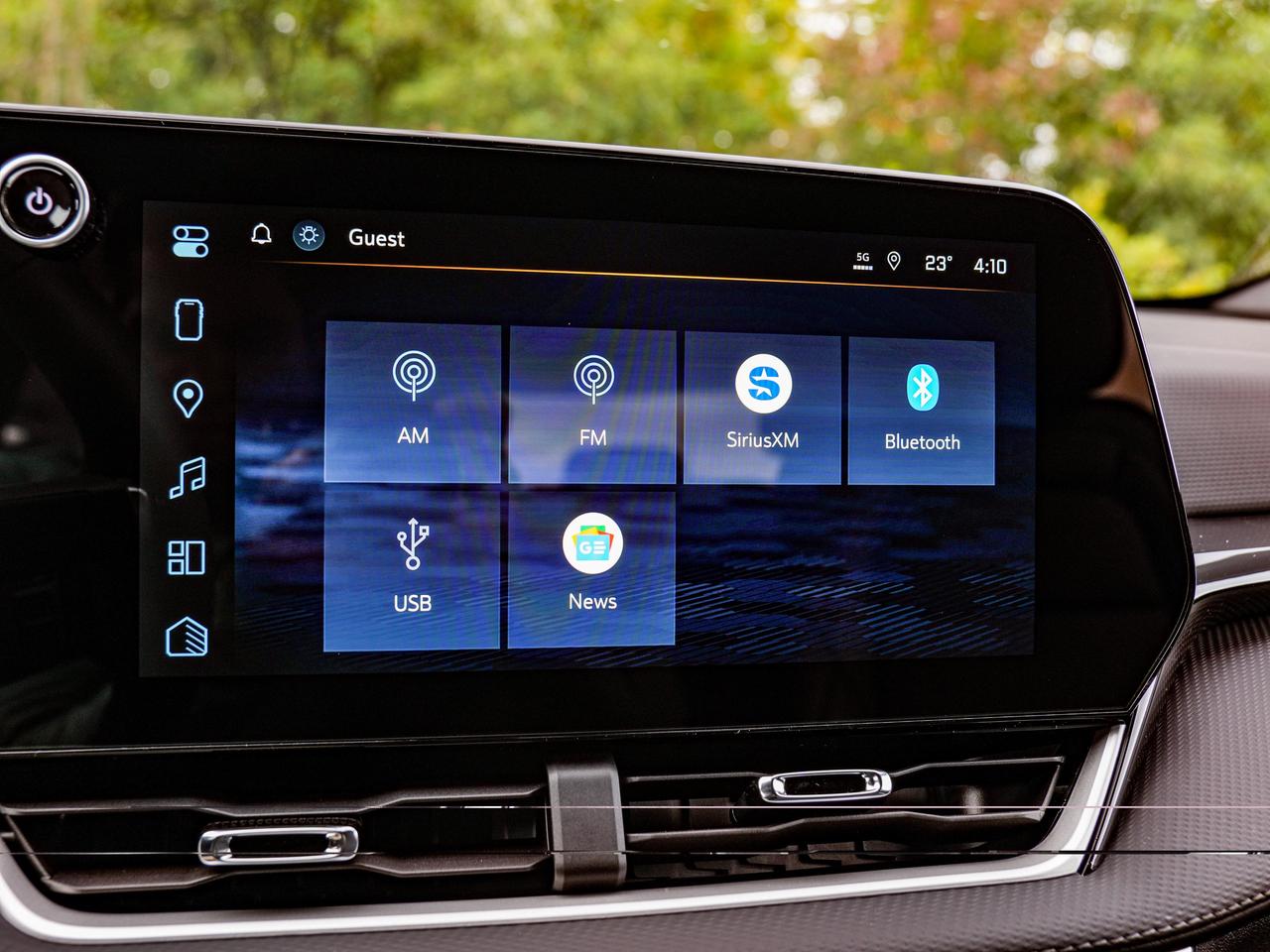 2027 Chevrolet Equinox AWD LT Photo