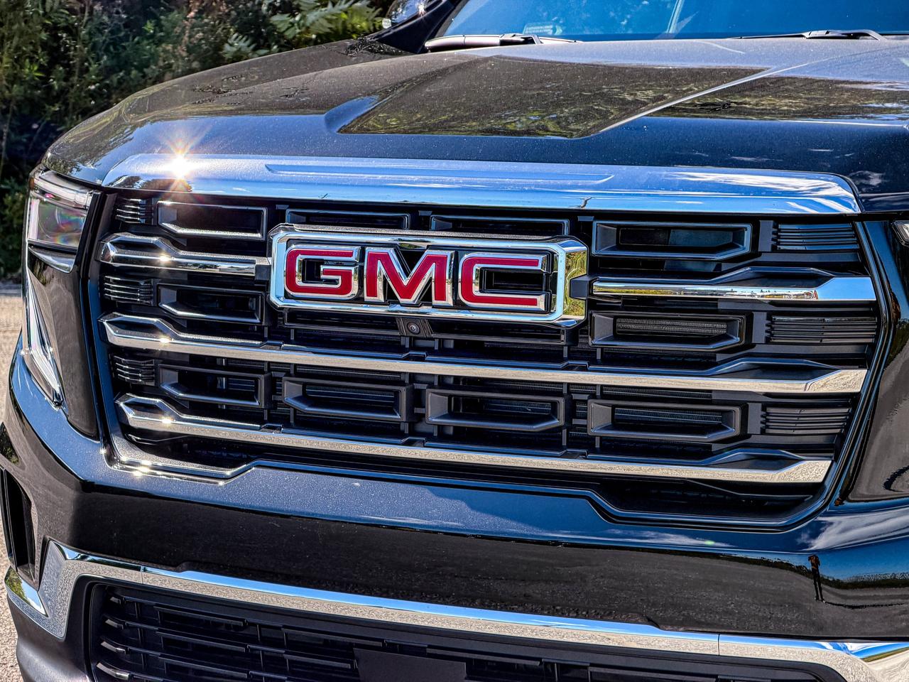 2027 GMC Acadia ELEVATION Photo