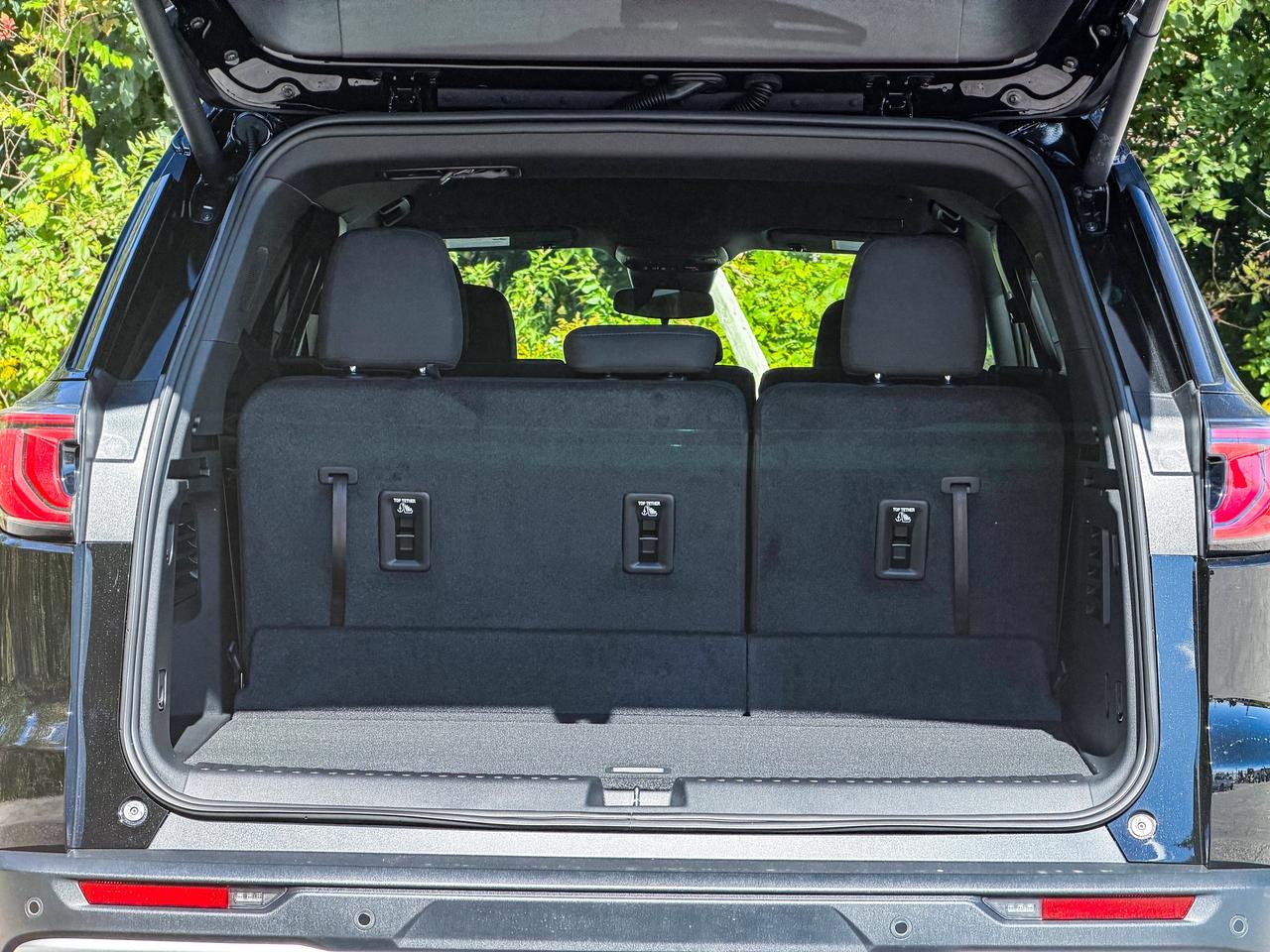 2027 GMC Acadia ELEVATION Photo