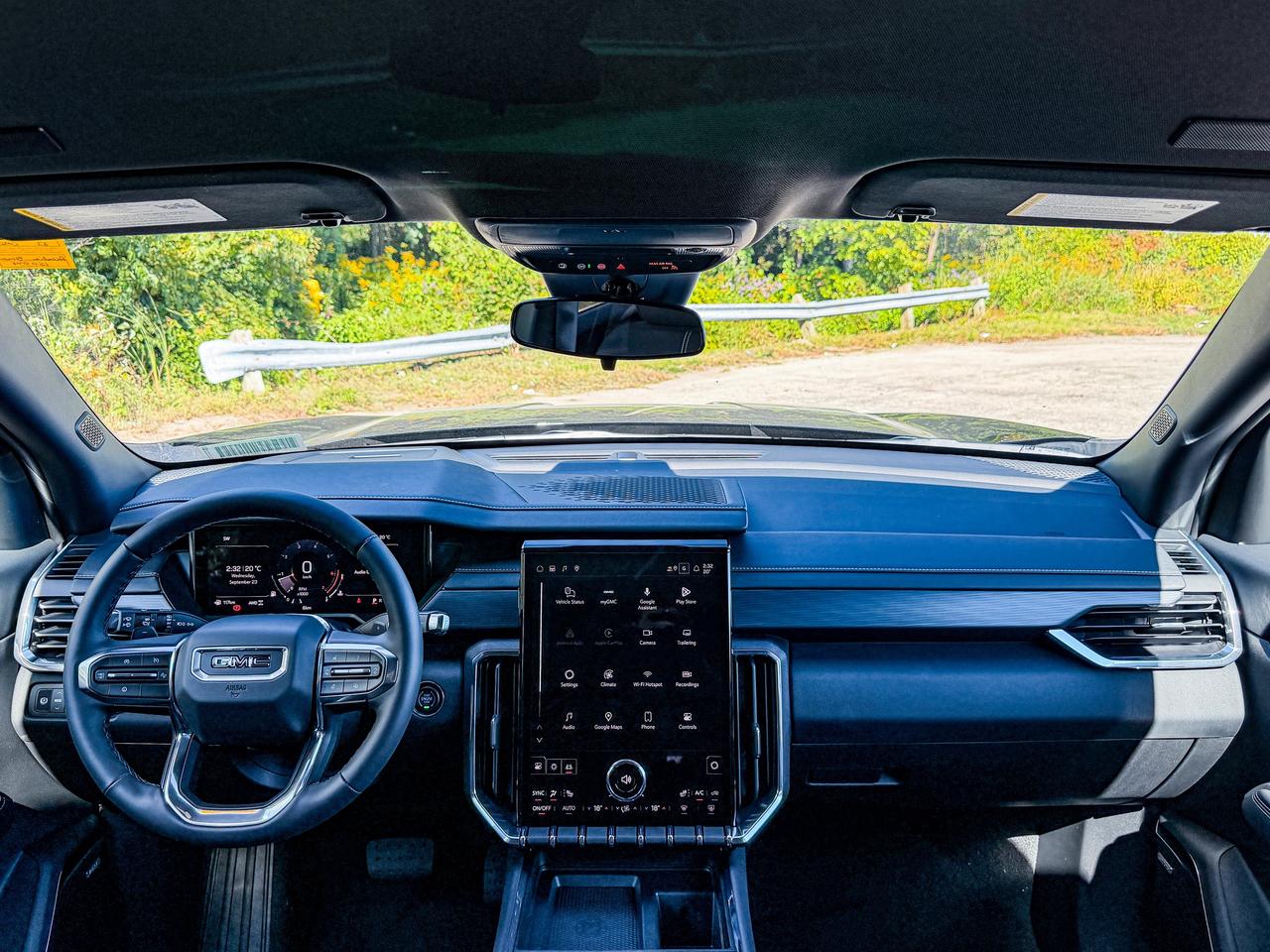 2027 GMC Acadia ELEVATION Photo