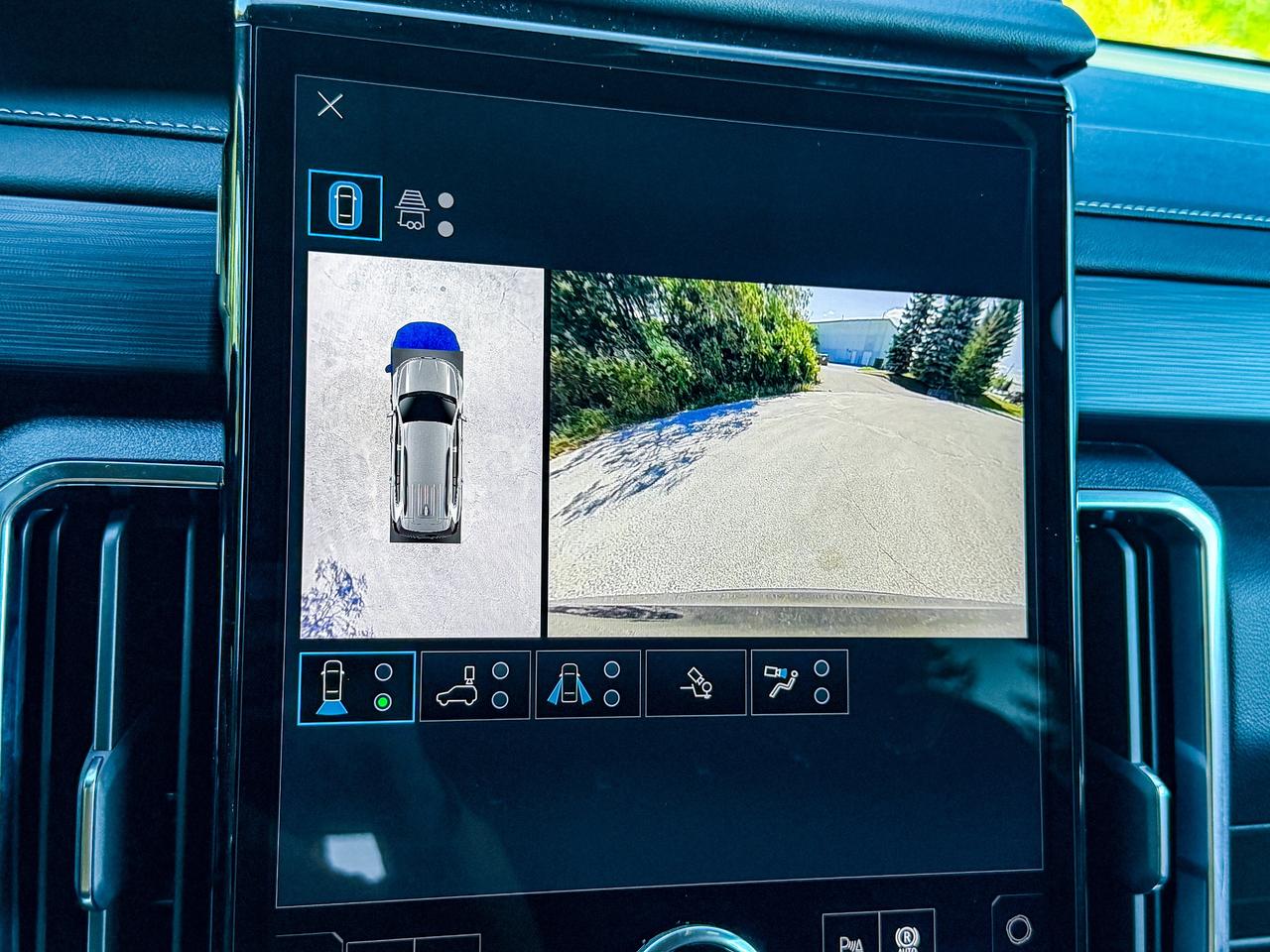 2027 GMC Acadia ELEVATION Photo
