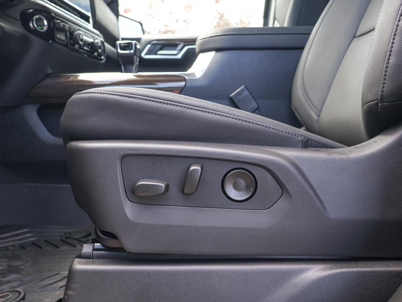 2026 Chevrolet Silverado 1500 RST Photo
