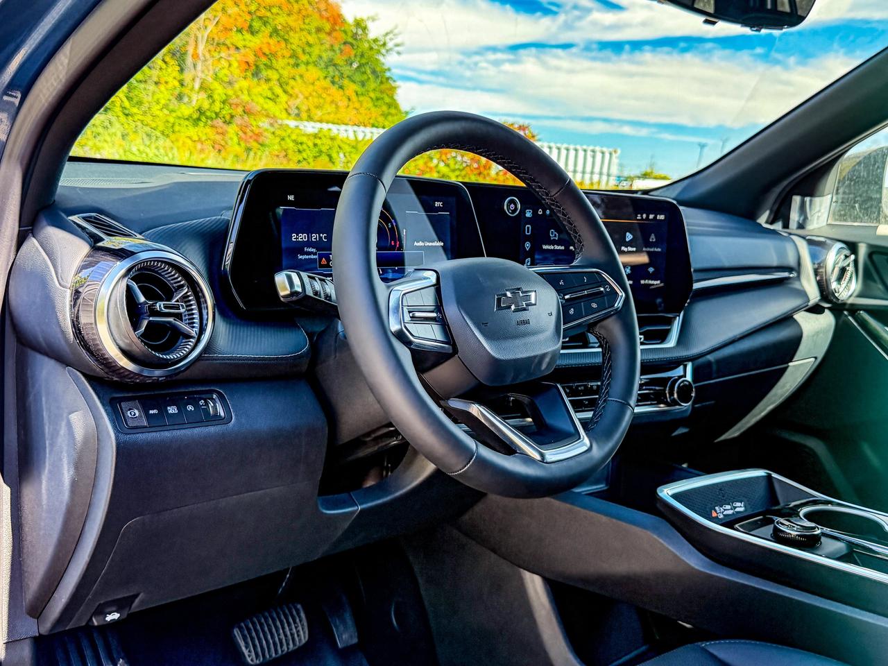 2027 Chevrolet Equinox AWD LT Photo