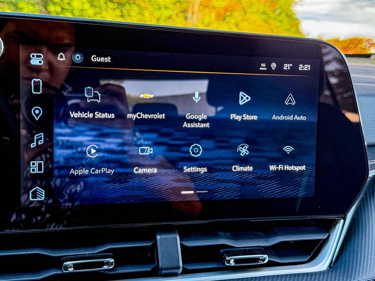 2027 Chevrolet Equinox AWD LT Photo