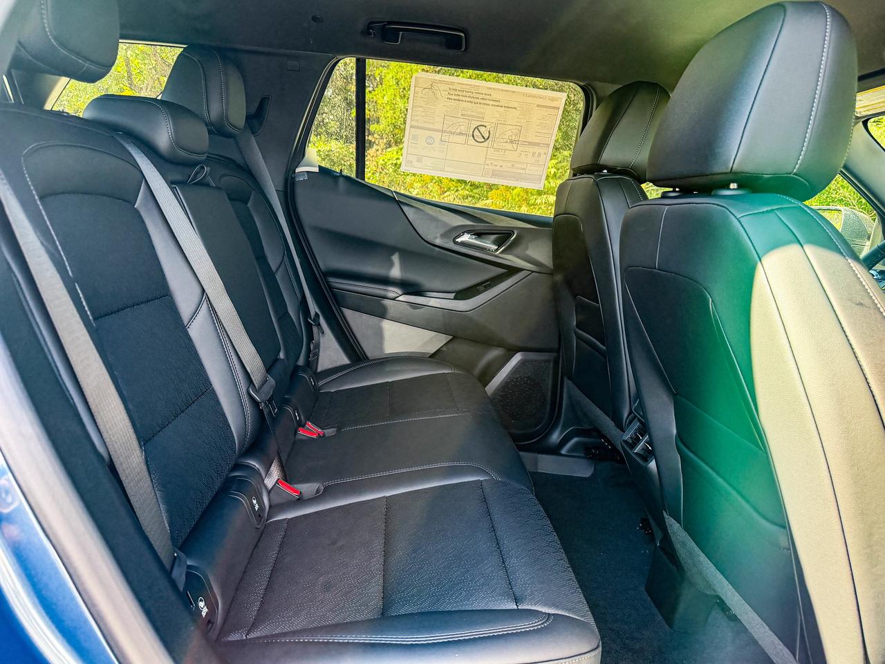 2027 Chevrolet Equinox AWD LT Photo