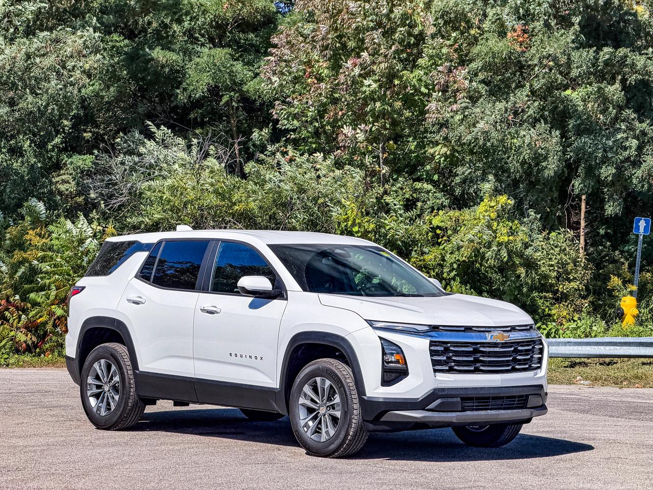 2027 Chevrolet Equinox AWD LT Photo