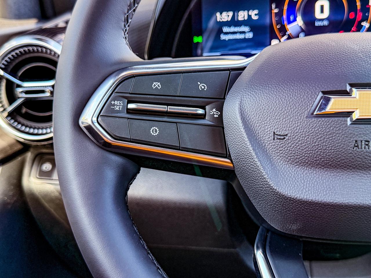 2027 Chevrolet Equinox AWD LT Photo