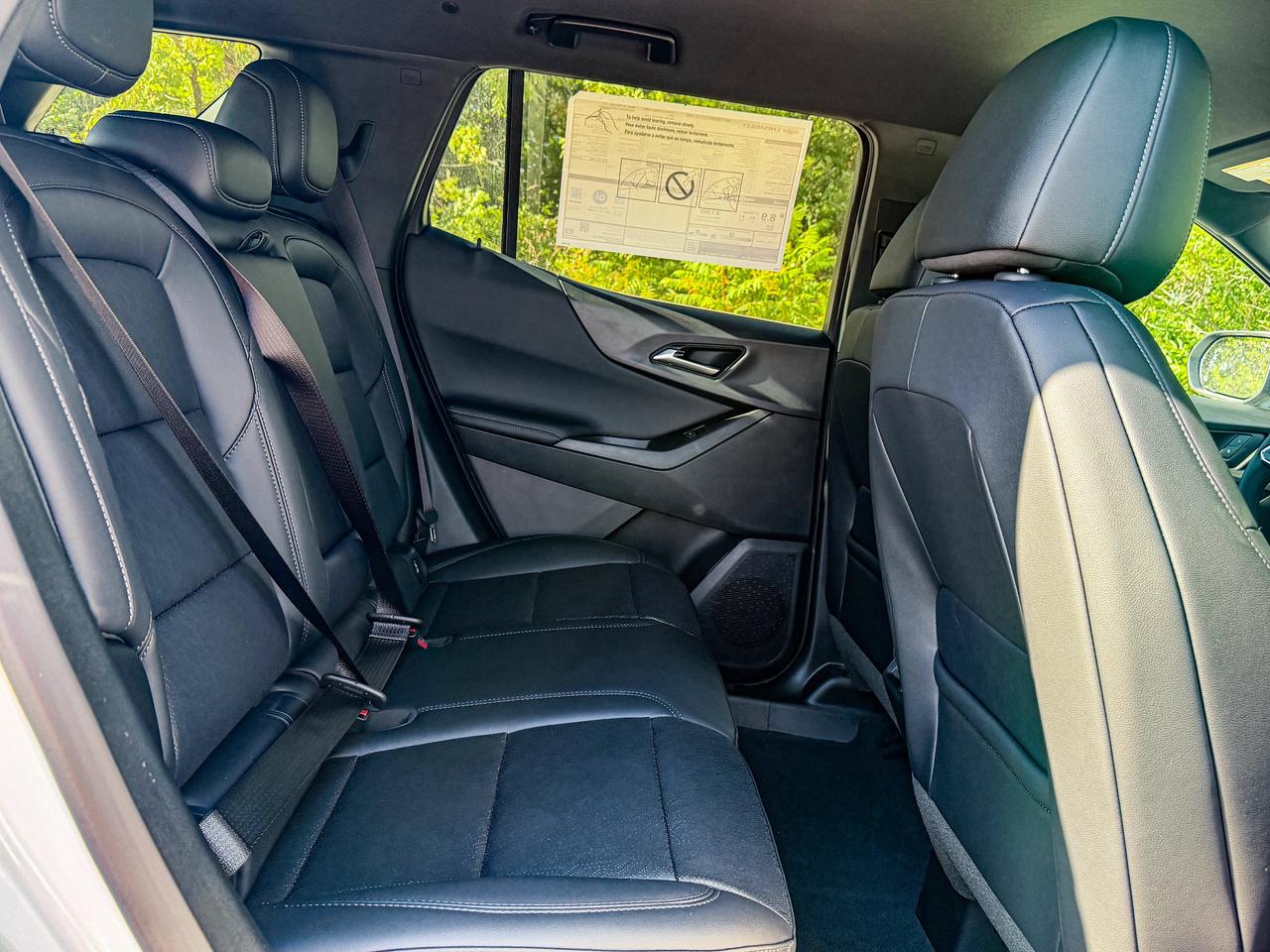 2027 Chevrolet Equinox AWD LT Photo