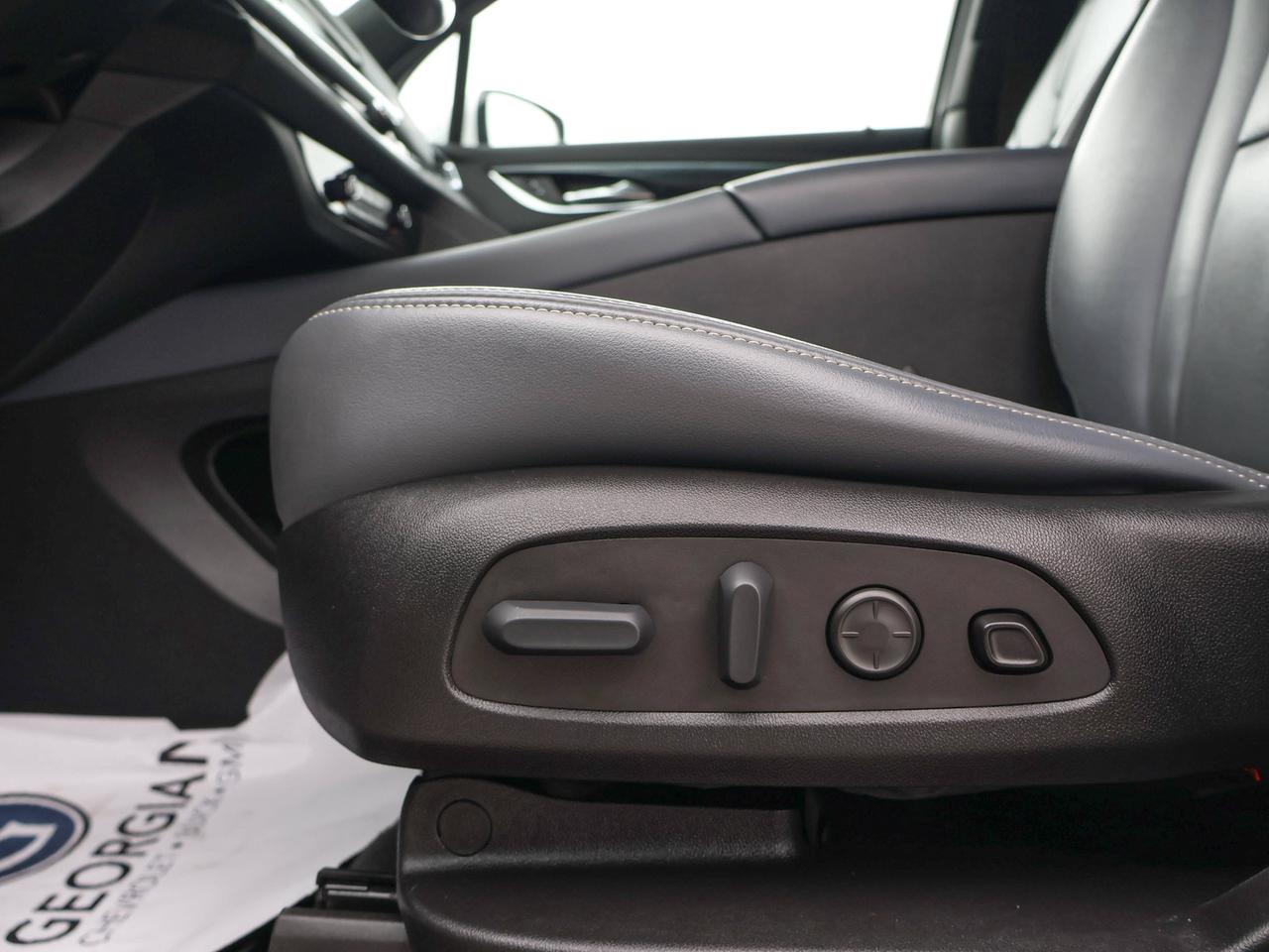2022 Buick Enclave Premium Photo