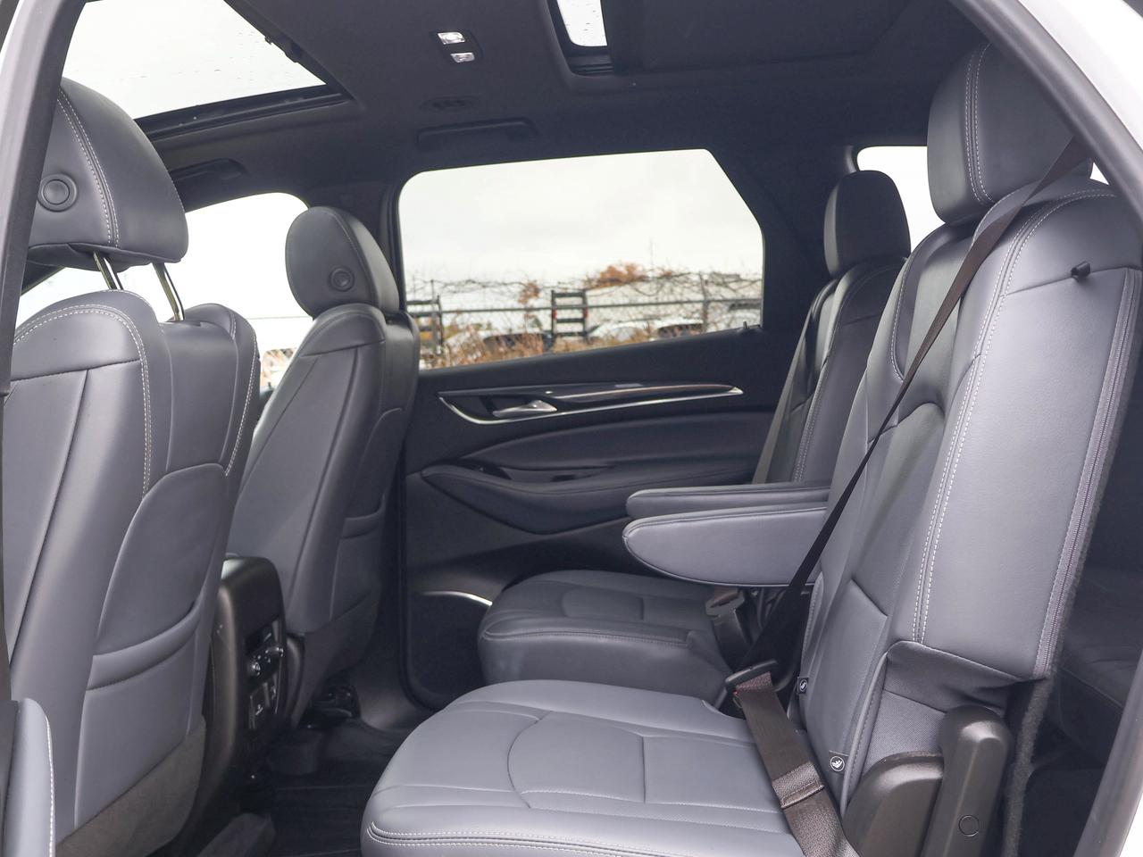 2022 Buick Enclave Premium Photo
