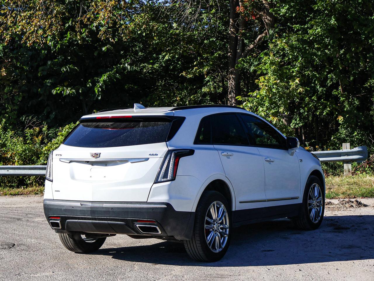 2022 Cadillac XT5 AWD Sport Photo
