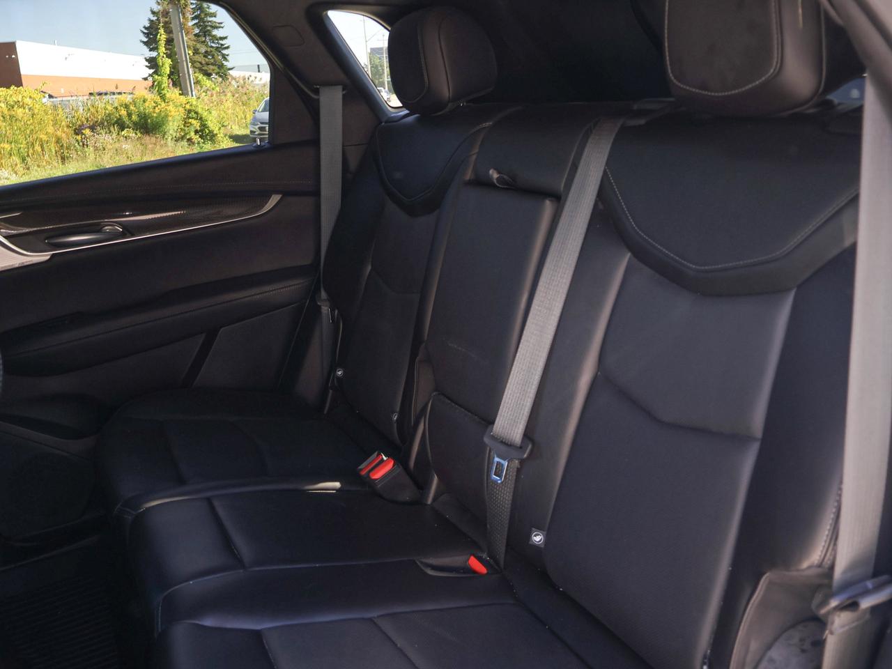 2022 Cadillac XT5 AWD Sport Photo