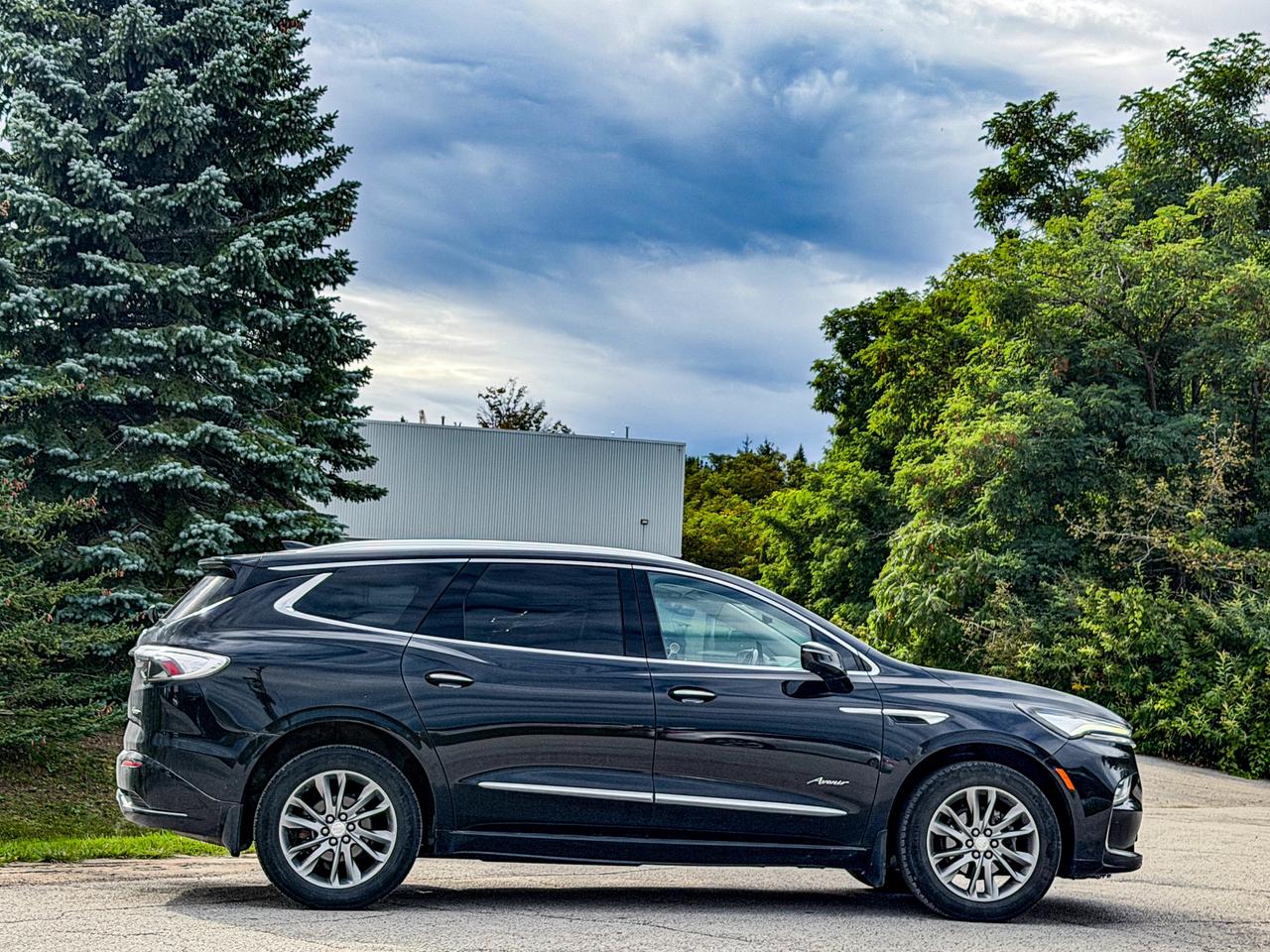 2022 Buick Enclave Avenir Photo