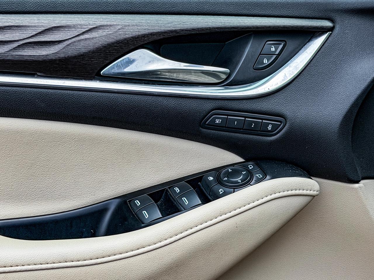 2022 Buick Enclave Avenir Photo