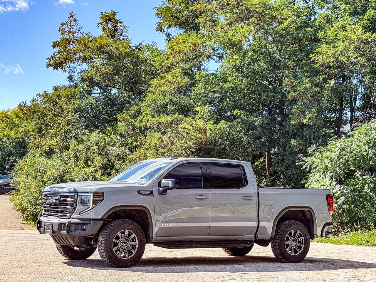 2024 GMC Sierra 1500 AT4X Photo