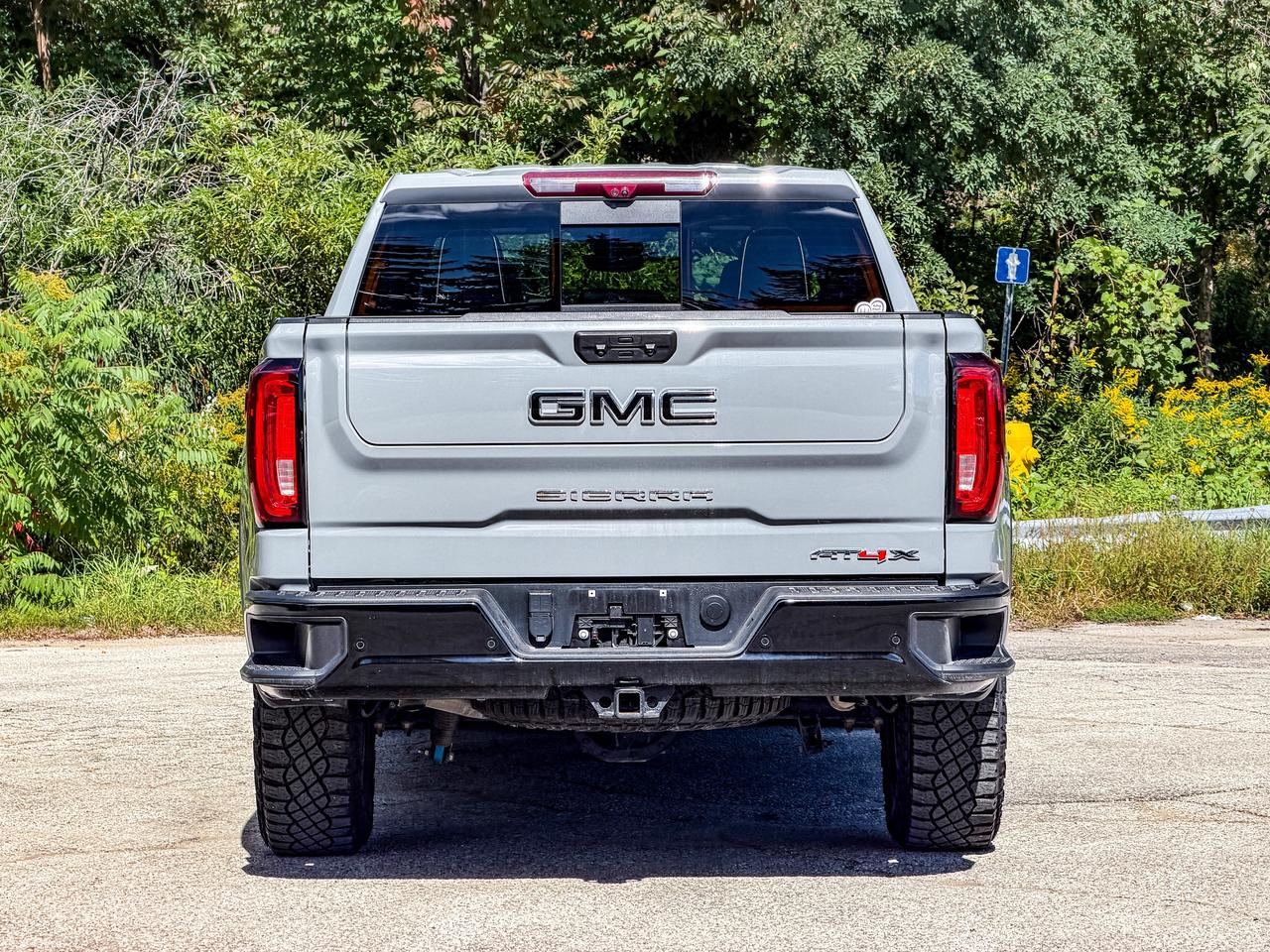 2024 GMC Sierra 1500 AT4X Photo