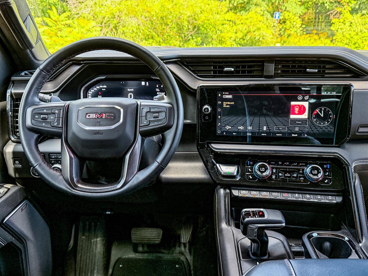 2024 GMC Sierra 1500 AT4X Photo