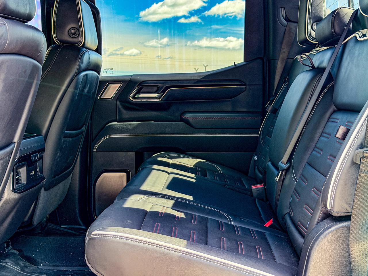 2024 GMC Sierra 1500 AT4X Photo
