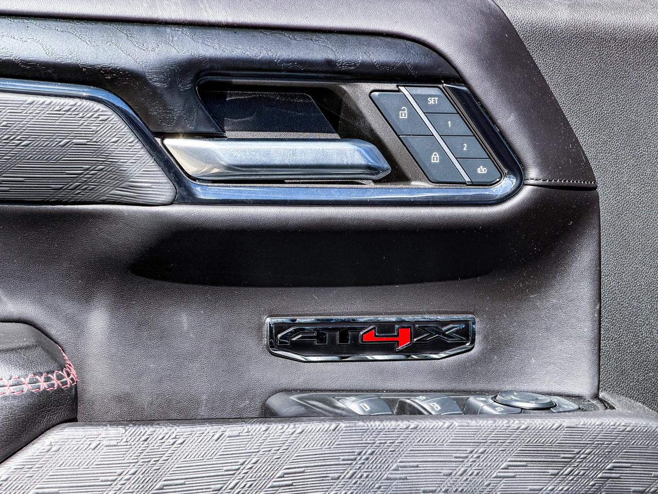 2024 GMC Sierra 1500 AT4X Photo