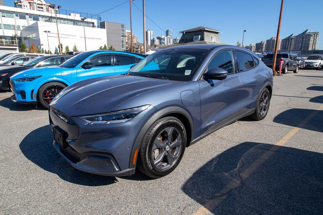 2021 Ford Mustang Mach-E Select AWD Photo1