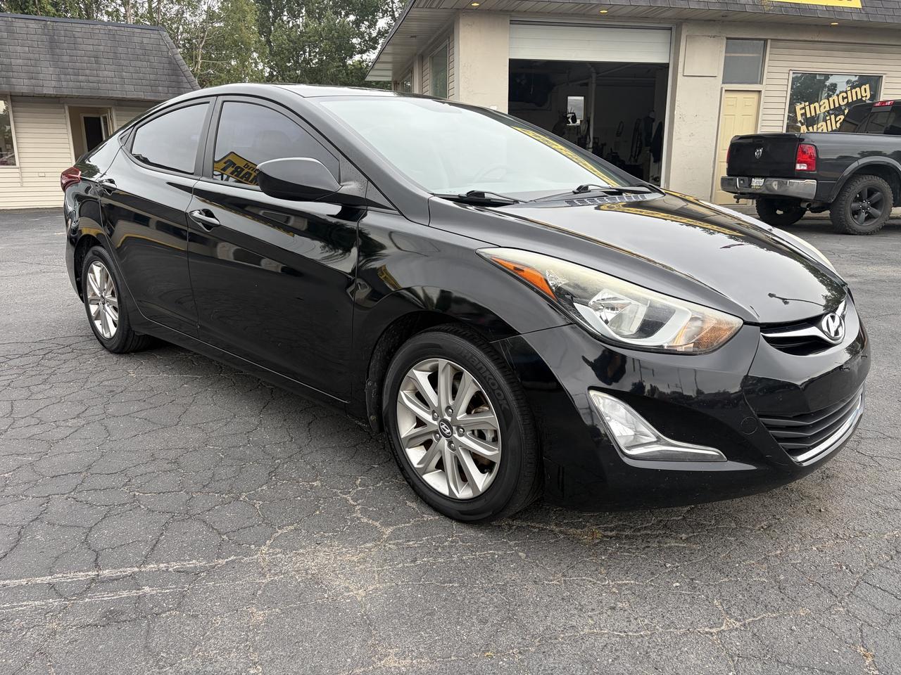 2016 Hyundai Elantra Sport Appearance-Low Km-Sunroof-Clean Carfax Photo2