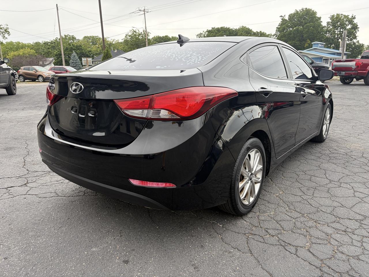 2016 Hyundai Elantra Sport Appearance-Low Km-Sunroof-Clean Carfax Photo4