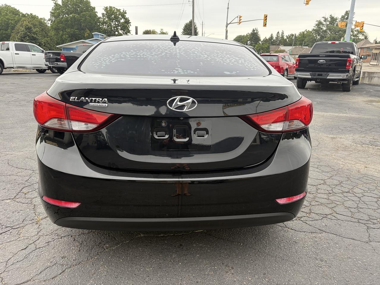 2016 Hyundai Elantra Sport Appearance-Low Km-Sunroof-Clean Carfax Photo