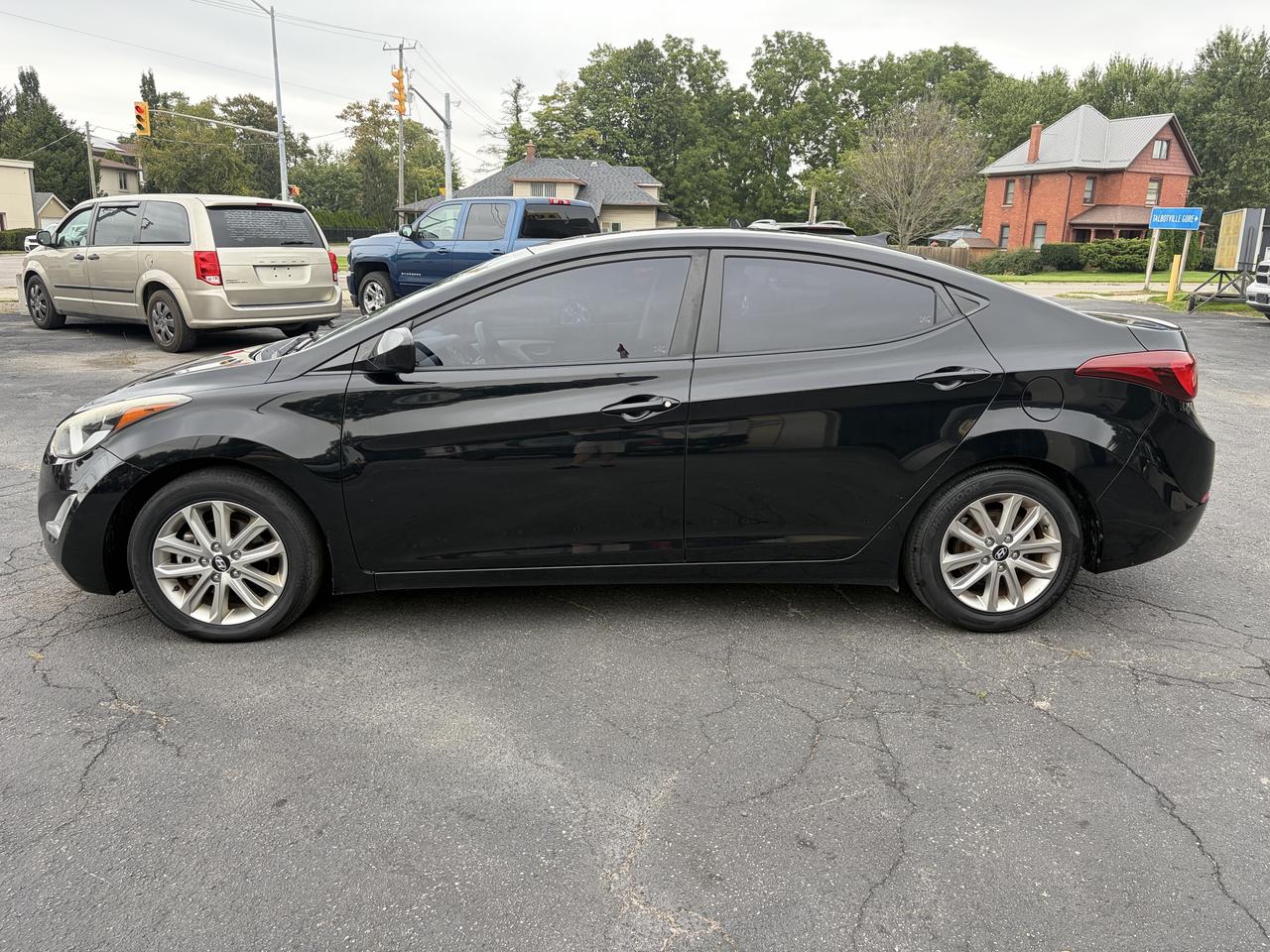 2016 Hyundai Elantra Sport Appearance-Low Km-Sunroof-Clean Carfax Photo