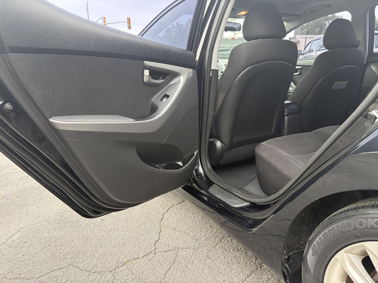 2016 Hyundai Elantra Sport Appearance-Low Km-Sunroof-Clean Carfax Photo