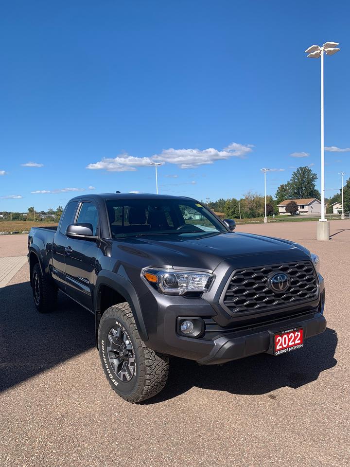 2022 Toyota Tacoma Base Photo