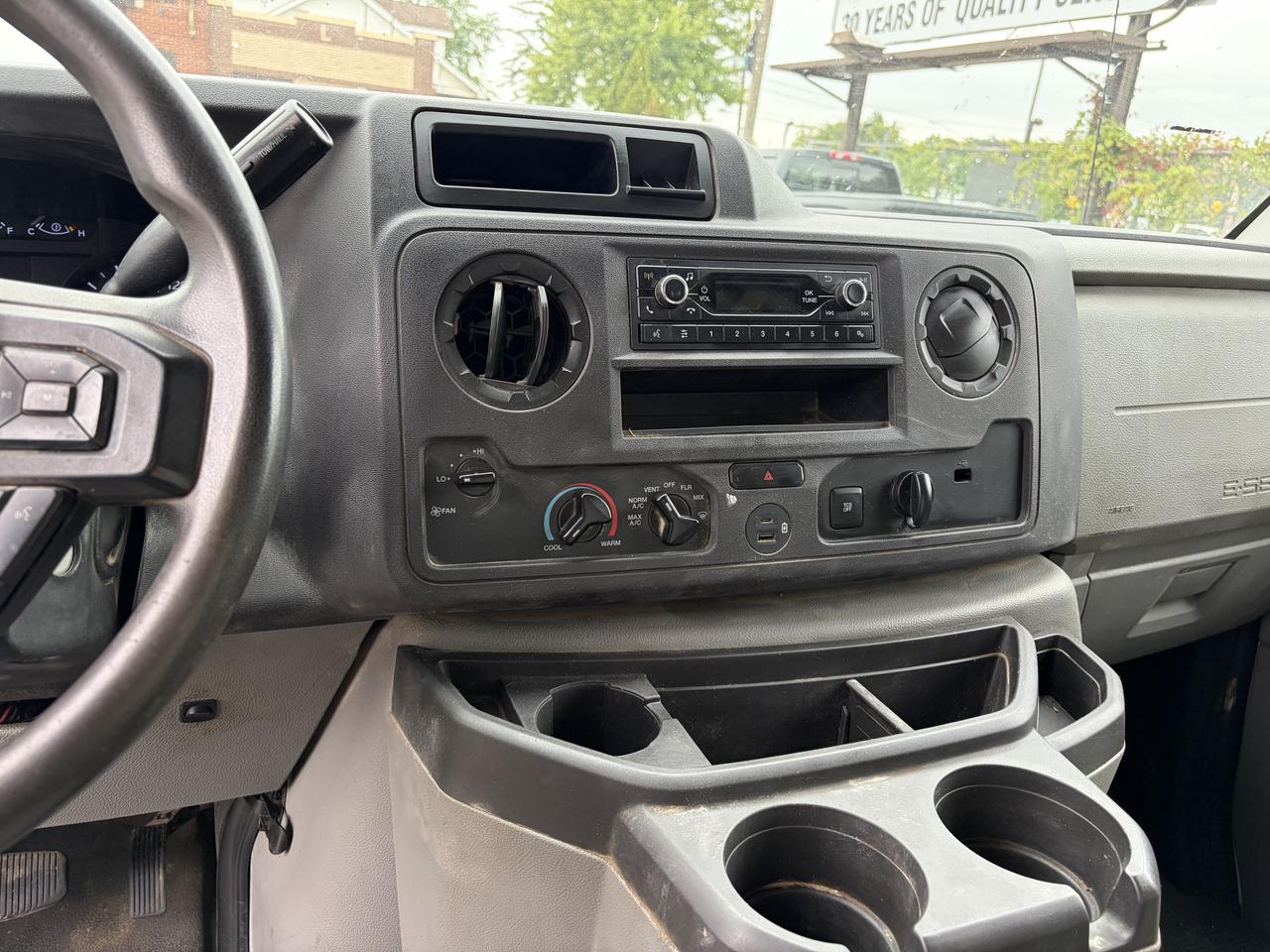 2021 Ford E-Series Cutaway  Photo