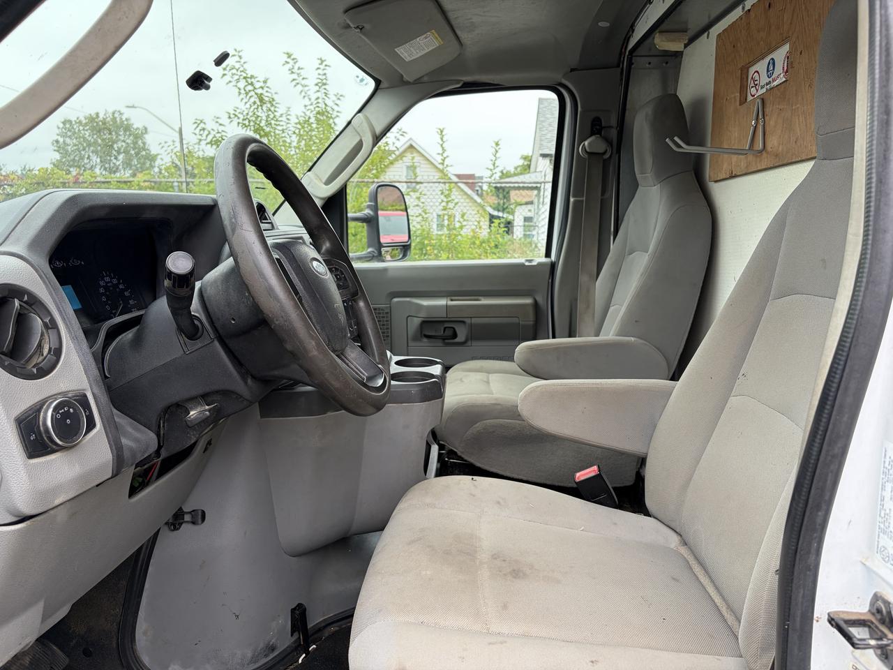 2021 Ford E-Series Cutaway  Photo