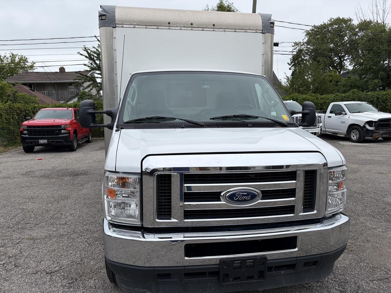 2021 Ford E-Series Cutaway  - Photo #1