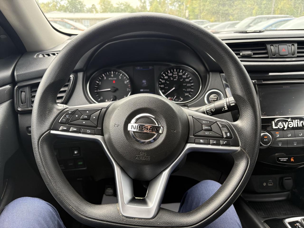 2019 Nissan Rogue SV AWD Photo