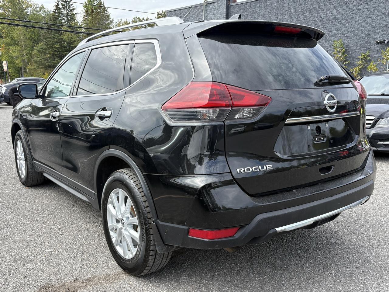 2019 Nissan Rogue SV AWD Photo