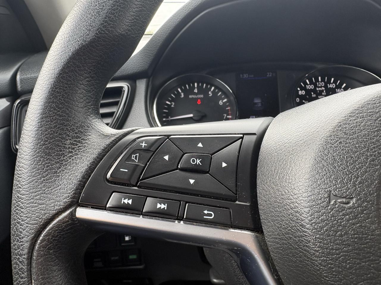 2019 Nissan Rogue SV AWD Photo