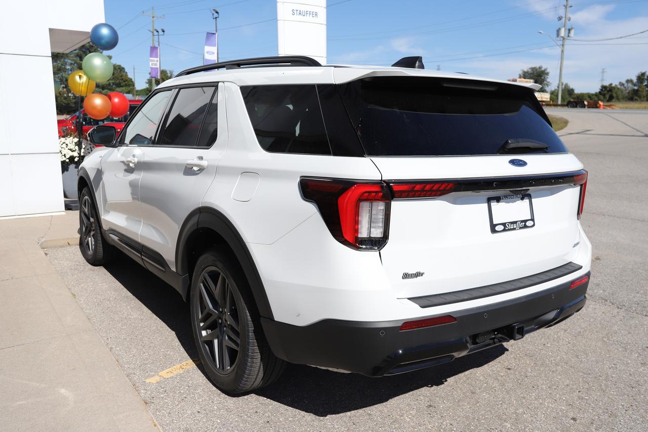 2026 Ford Explorer ST-Line 4WD Photo