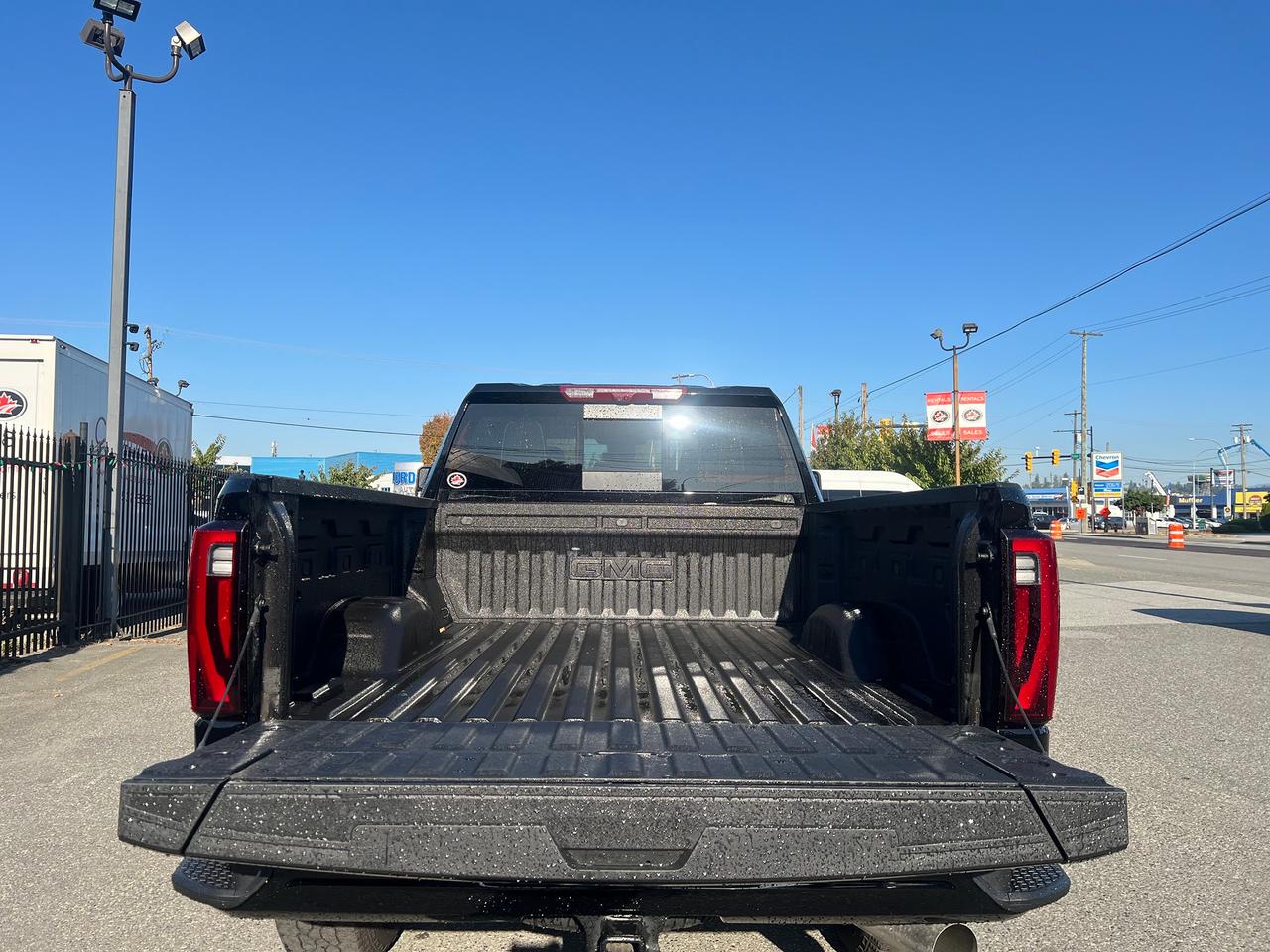 2026 GMC Sierra 3500 Denali ULTIMATE Photo