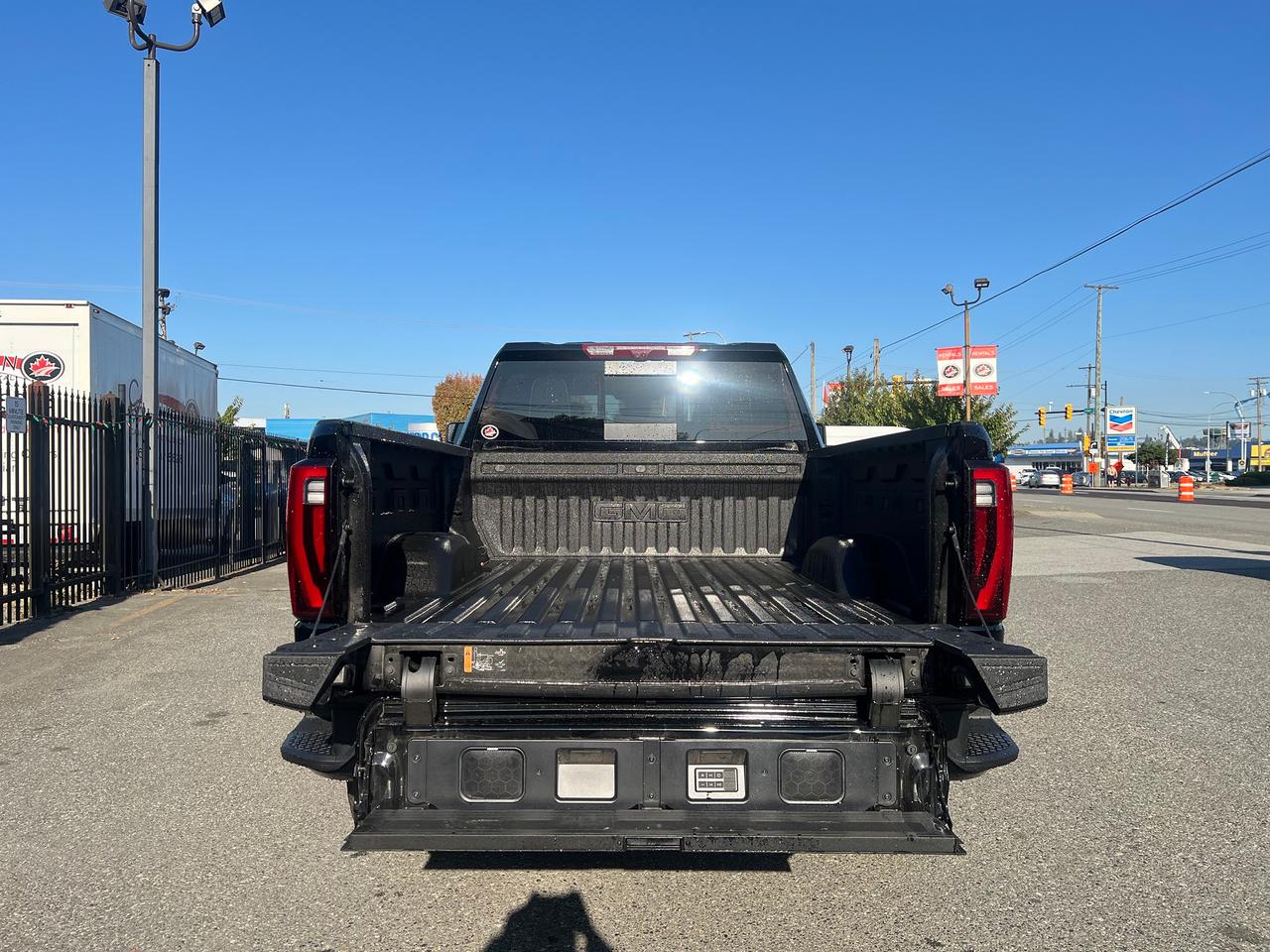2026 GMC Sierra 3500 Denali ULTIMATE Photo