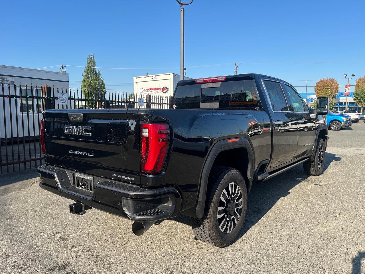 2026 GMC Sierra 3500 Denali ULTIMATE Photo