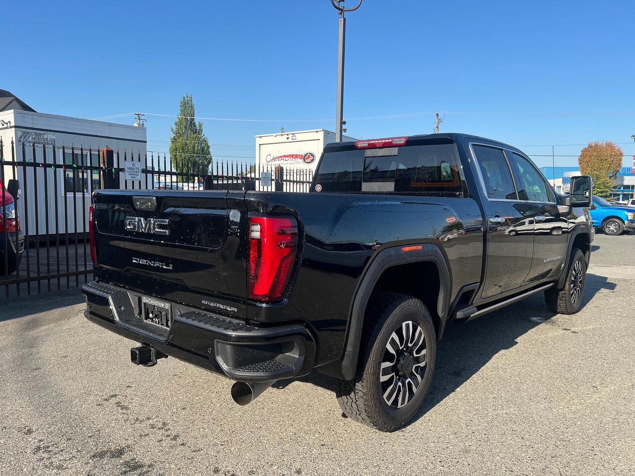 2026 GMC Sierra 3500 Denali ULTIMATE Photo