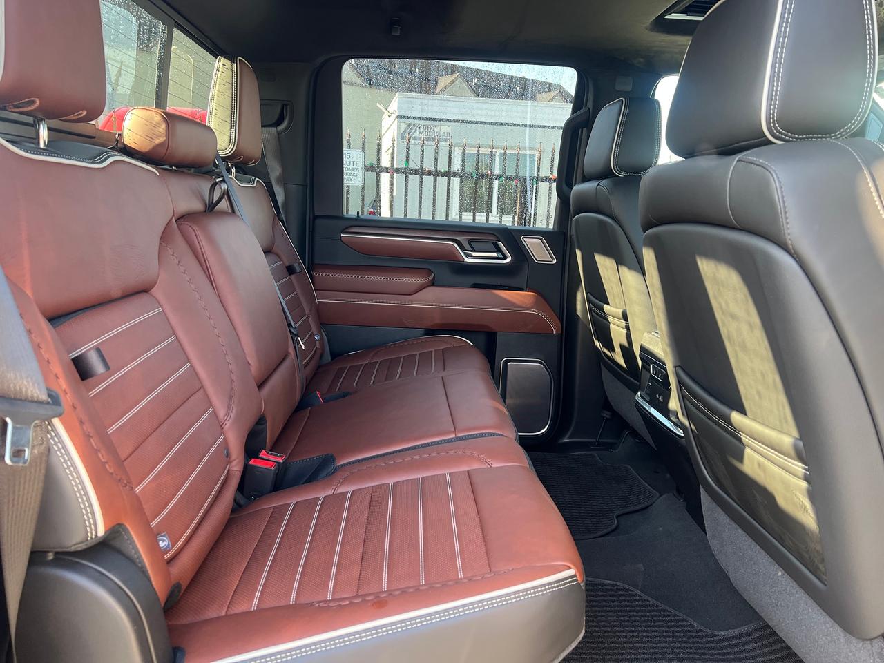 2026 GMC Sierra 3500 Denali ULTIMATE Photo