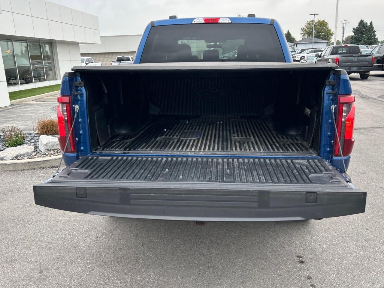 2024 Ford F-150 STX 4WD SuperCrew 5.5' Box Photo4