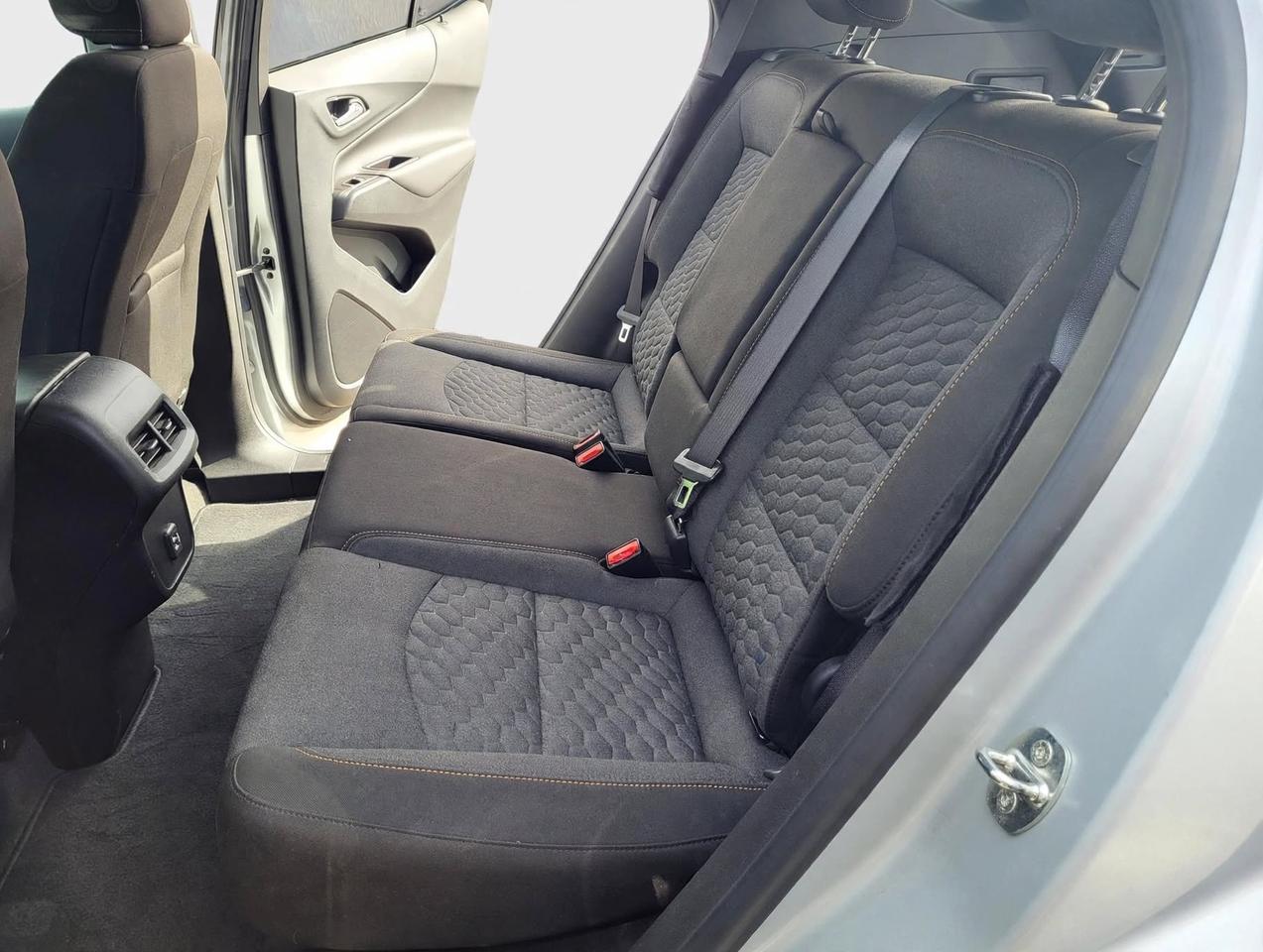 2021 Chevrolet Equinox LT Photo