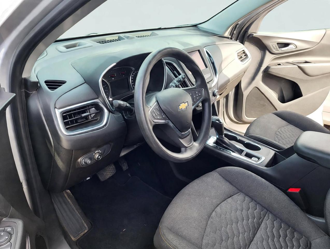 2021 Chevrolet Equinox LT Photo