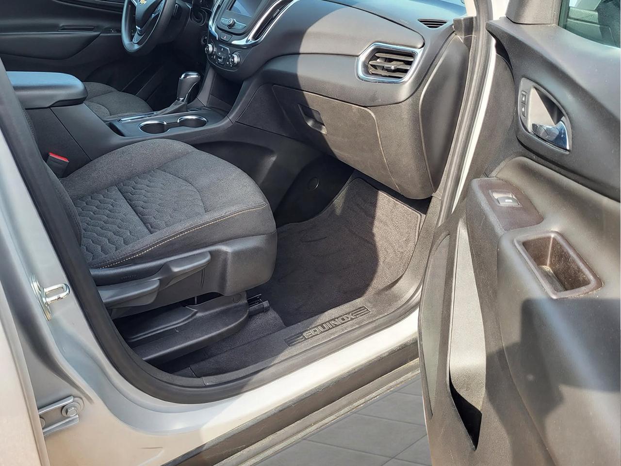2021 Chevrolet Equinox LT Photo