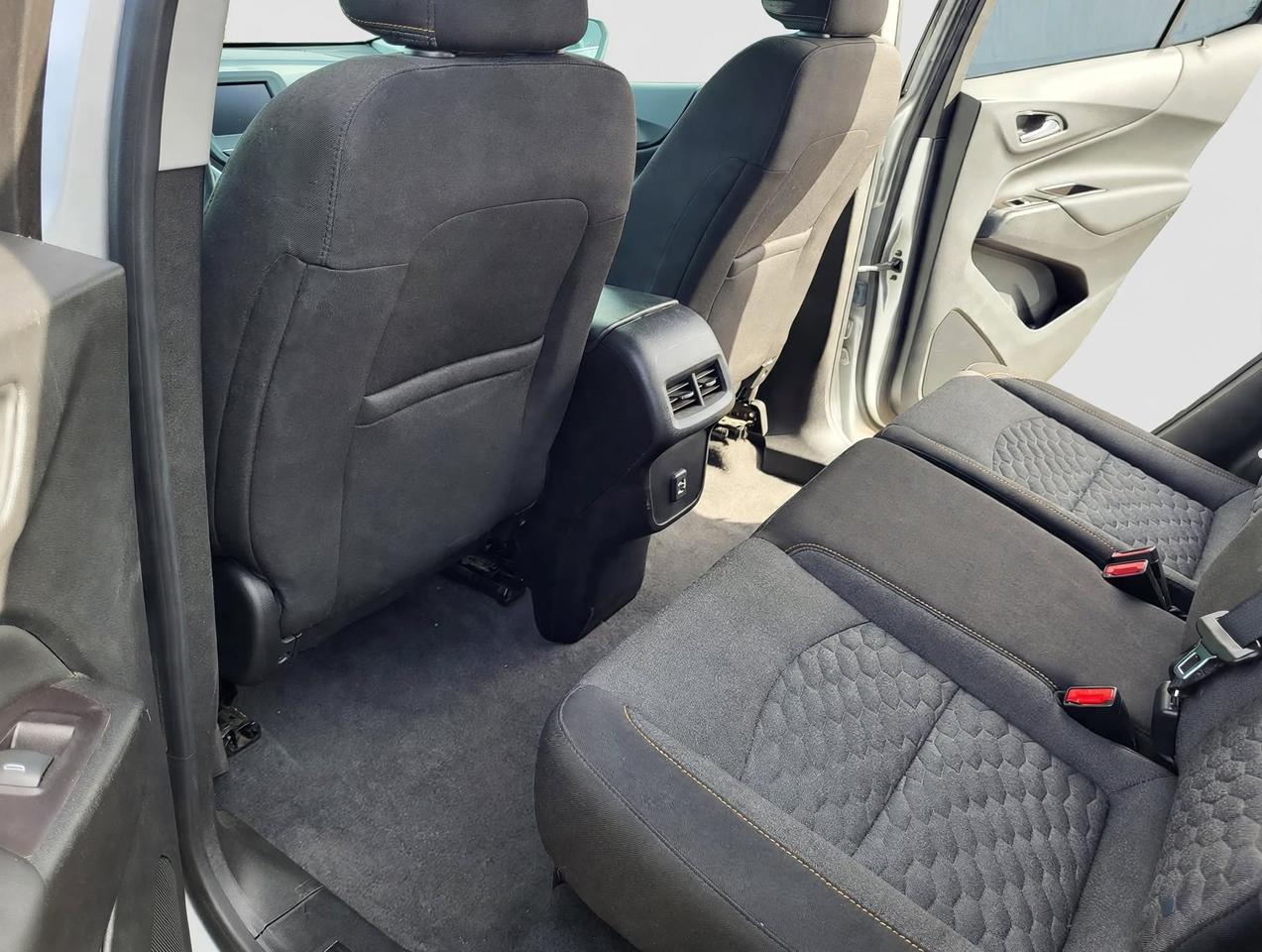 2021 Chevrolet Equinox LT Photo