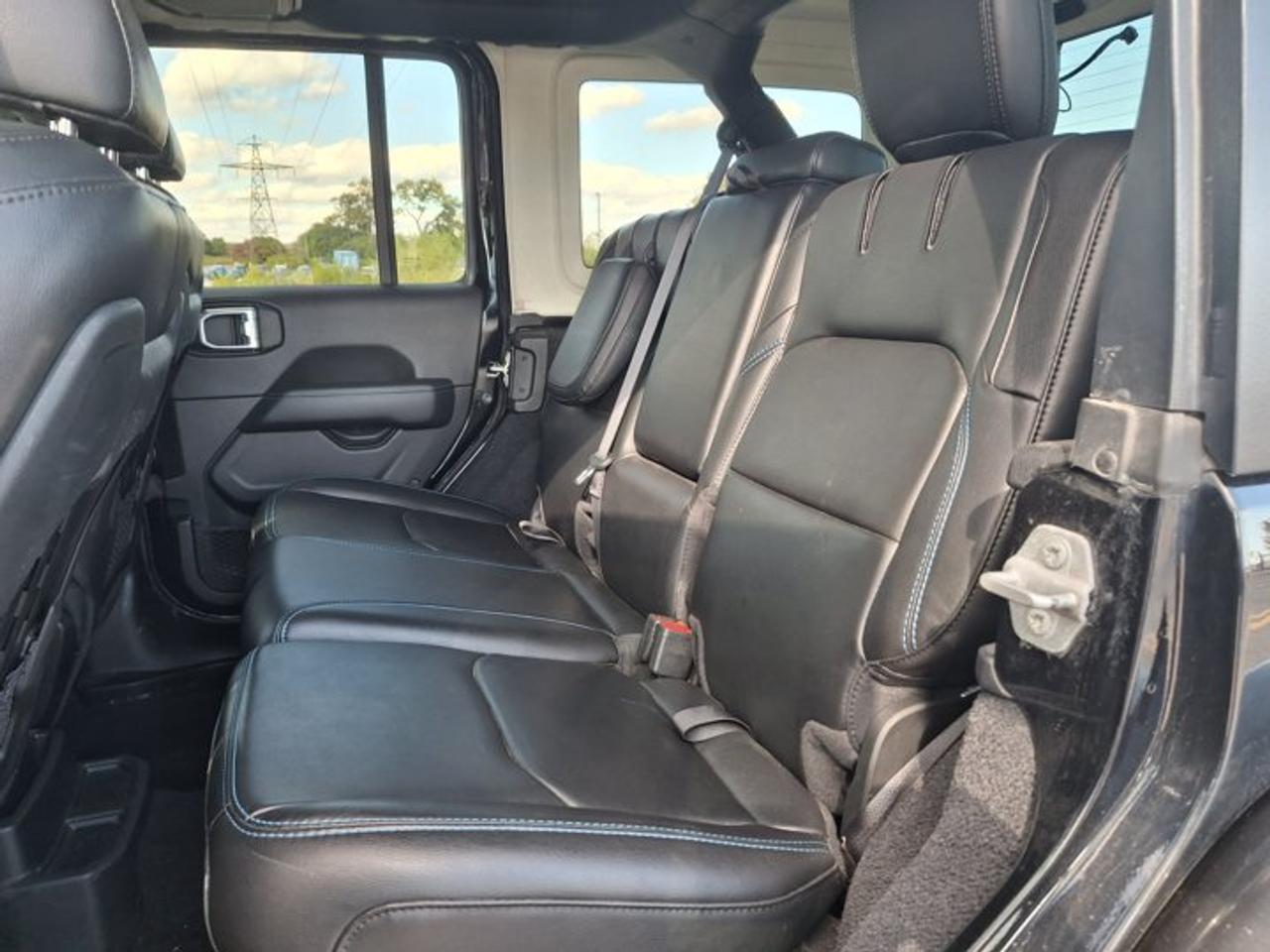 2022 Jeep Wrangler 4xe Unlimited Rubicon | PHEV | Leather | Nav | Tow Pkg | Heated Wheel + Seats | Remote Start | and More! Photo