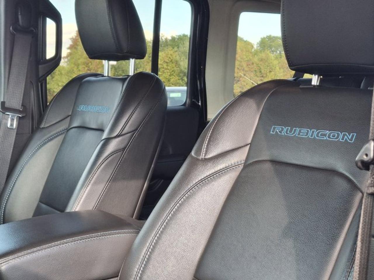 2022 Jeep Wrangler 4xe Unlimited Rubicon | PHEV | Leather | Nav | Tow Pkg | Heated Wheel + Seats | Remote Start | and More! Photo