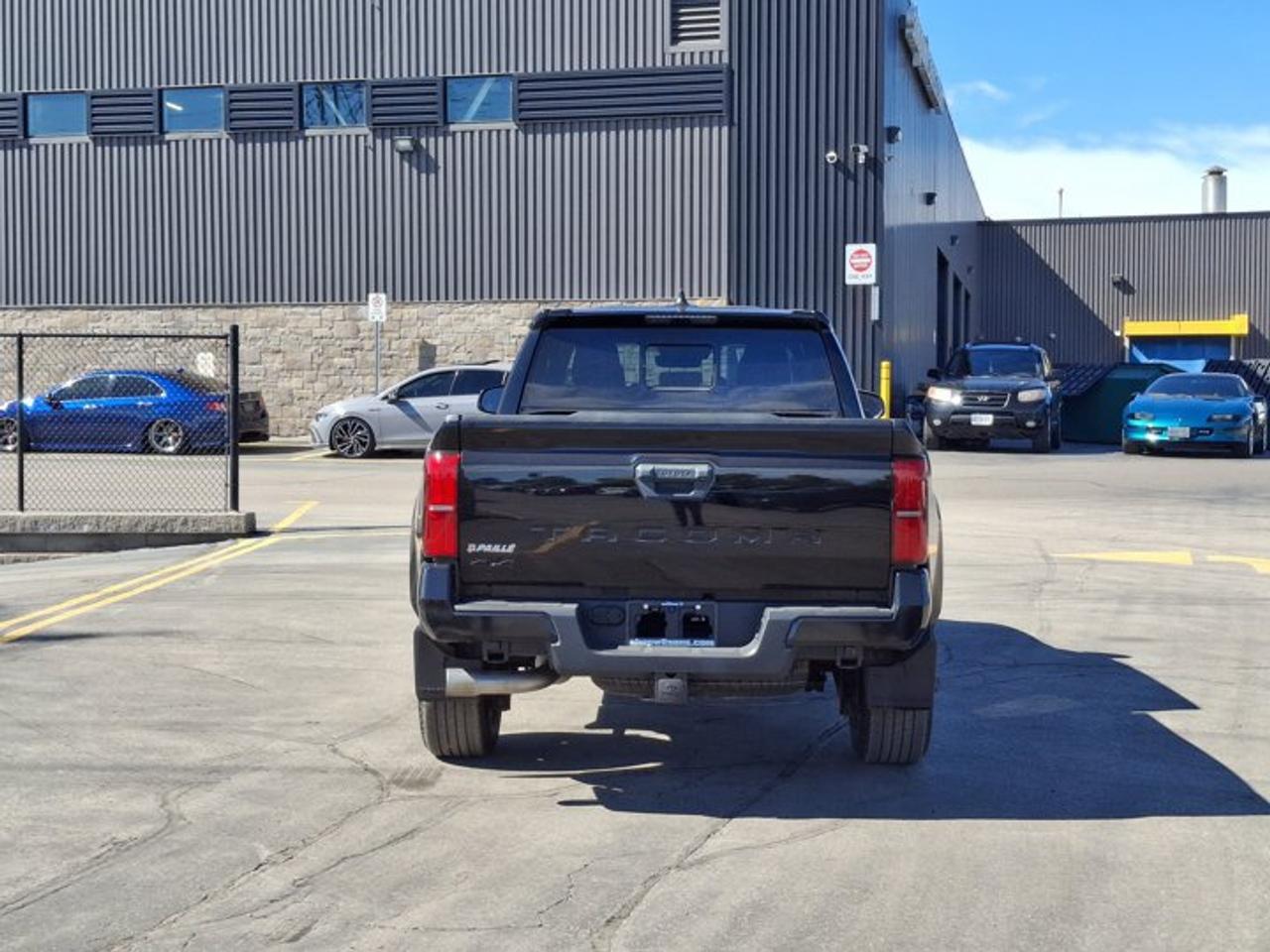 2024 Toyota Tacoma TRD Sport Crew 4X4 | 18" TRD Alloys | Sport Suspension | Heated Seats + Wheel and More ! Photo